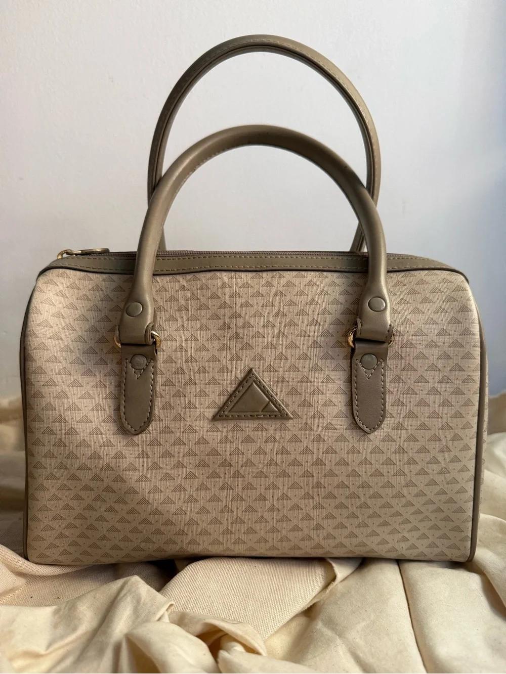 Vintage Liz Claiborne Cream Gray Monogram Speedy Satchel Bag Y2K Quiet Luxury